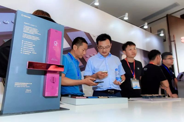 欧瑞博突围2018中国建博会,展现智能家居“新零售”模式 欧瑞博突围2018中国建博会,展现智能家居“新零售”模式