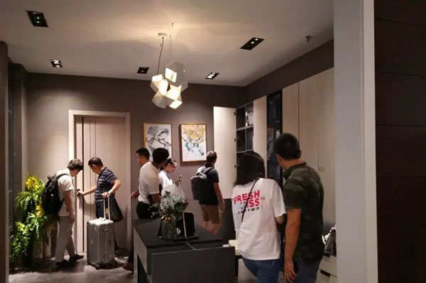 2018中国建博会（广州）| 鑫势突破 迪满全国 鑫迪木门燃爆全场！