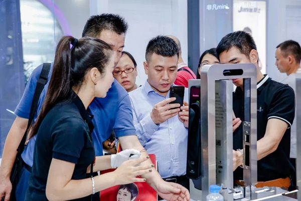 建博会回顾丨凯迪仕艺术展馆聚焦全场目光，新品KX智能锁惊艳亮相