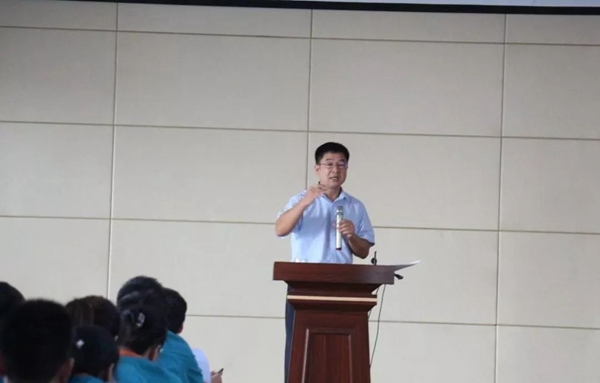 华达门窗2018年度安全生产月活动总结暨下半年工作部署大会隆重召开！