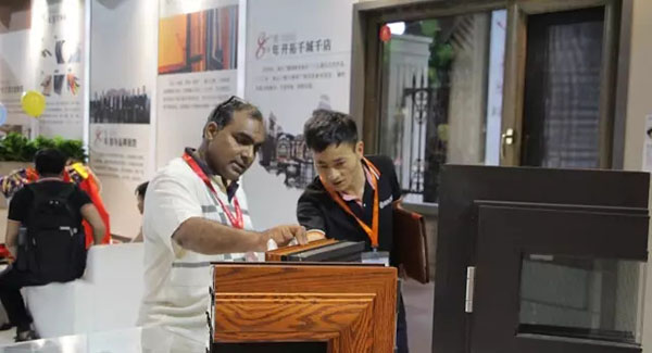 2018中国建博会（广州）| 美沃门窗惊艳亮相建博会，窗王驾到，王者风范