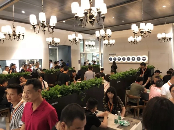 2018中国建博会（广州）|见证能力组C位罗兰西尼如何出道