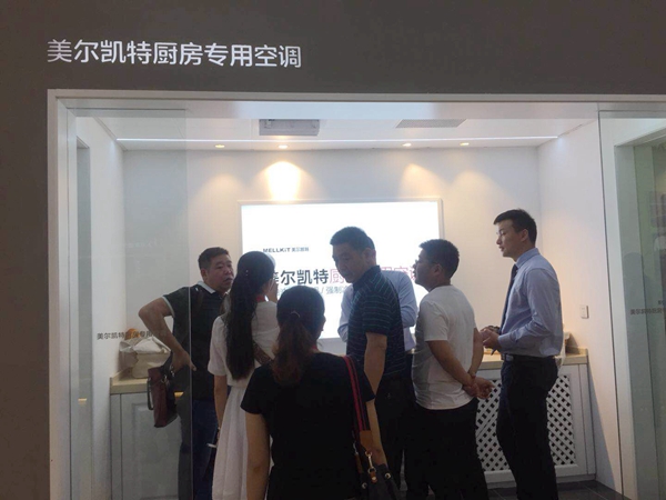 中国建博会20周年现场直击丨美尔凯特高端厨卫吊顶谢超：深耕细作十二载 不忘初心再出发      