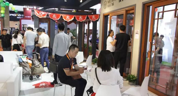 2018中国建博会（广州）| 美沃门窗惊艳亮相建博会，窗王驾到，王者风范