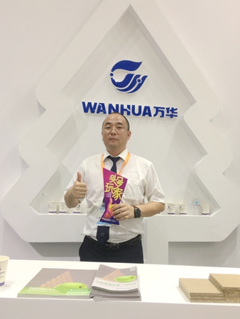 中国建博会20周年现场直击丨万华禾香板李涛：我们的合作伙伴一定要是良心企业