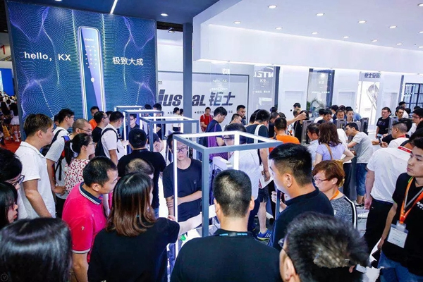 建博会回顾丨凯迪仕艺术展馆聚焦全场目光，新品KX智能锁惊艳亮相