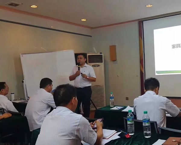 汇龙涂料 凝心聚力 砥砺前行——家具漆事业部2018年中培训圆满落幕