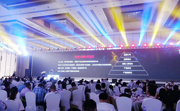 中国建博会（广州）圆满落幕，为霍尔茨木门精彩瞬间点赞