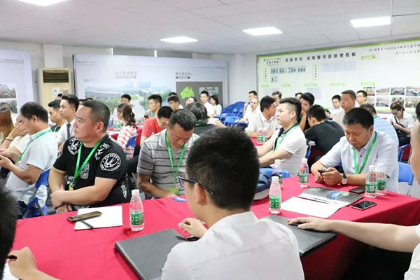 2018中国建博会(广州)| 艾厨亮剑出征建博会,尽显大牌风采! 2018中国建博会(广州)| 艾厨亮剑出征建博会,尽显大牌风采!