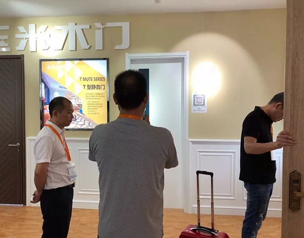 建博会上王力玉米木门出了啥黑科技? 建博会上王力玉米木门出了啥黑科技?
