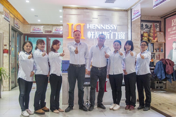 两家门店总面积超600㎡,这位经销商经营门店有何秘诀? 两家门店总面积超600㎡,这位经销商经营门店有何秘诀?