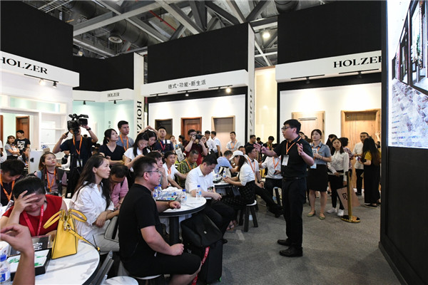 蝶变从这一刻开始！新境界·大不同2018霍尔茨品牌升级发布会启幕