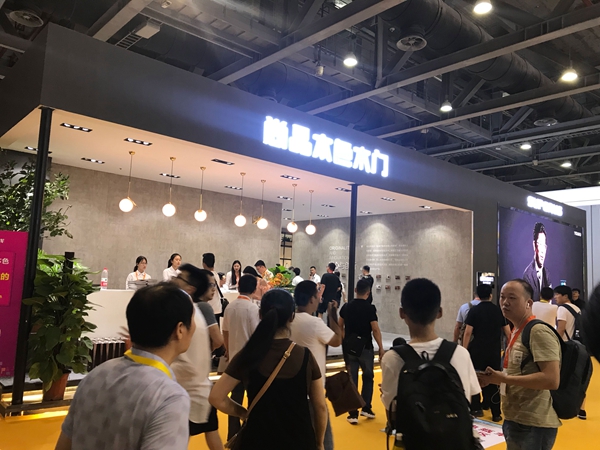 火!炎!焱!尚品本色闪耀亮相广州建博会! 火!炎!焱!尚品本色闪耀亮相广州建博会!