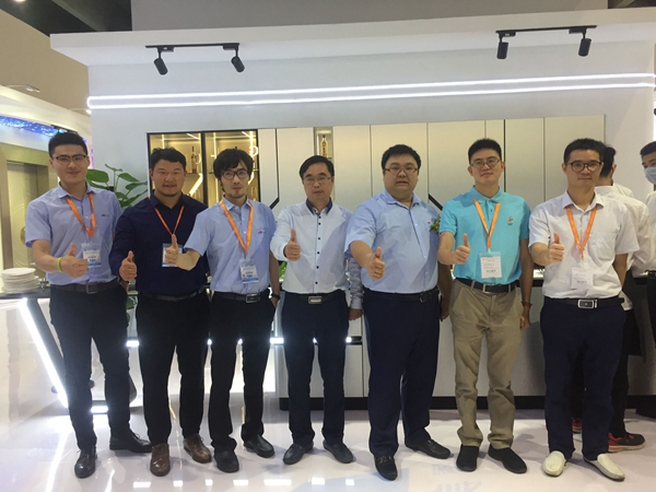 中国建博会20周年现场直击|现代筑美家居鞠昶：即将走向终端市场 为行业做贡献