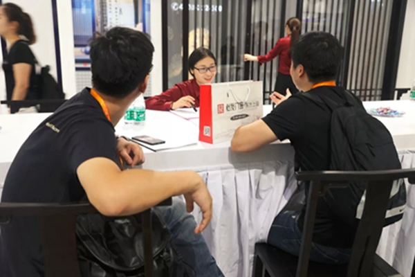 怡发门窗加盟热潮继续,直击中国建博会(广州)现场 怡发门窗加盟热潮继续,直击中国建博会(广州)现场