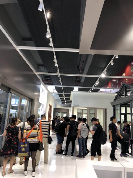 中国建博会20周年现场直击 | 皇萨门窗杜培:北欧特色,高端门窗 中国建博会20周年现场直击 | 皇萨门窗杜培:北欧特色,高端门窗