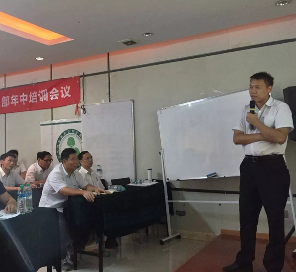 汇龙涂料 凝心聚力 砥砺前行——家具漆事业部2018年中培训圆满落幕