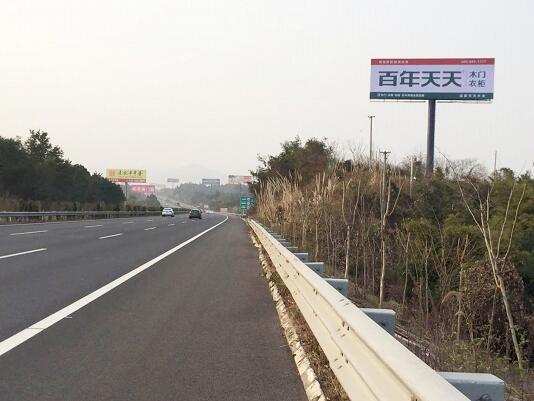 百年天天品牌宣传放大招，40处高炮广告密集布点高速路