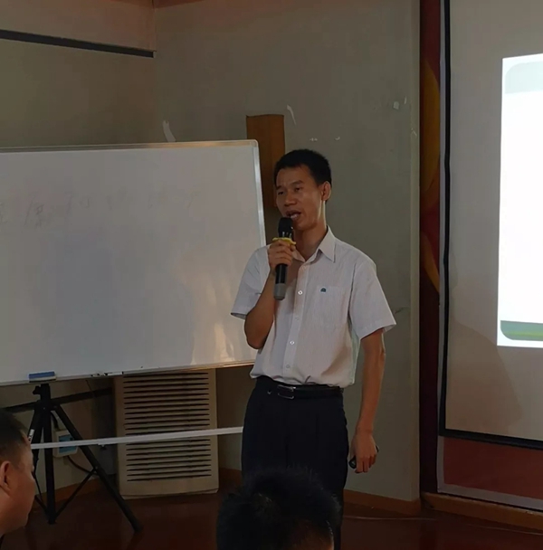 汇龙涂料 凝心聚力 砥砺前行——家具漆事业部2018年中培训圆满落幕