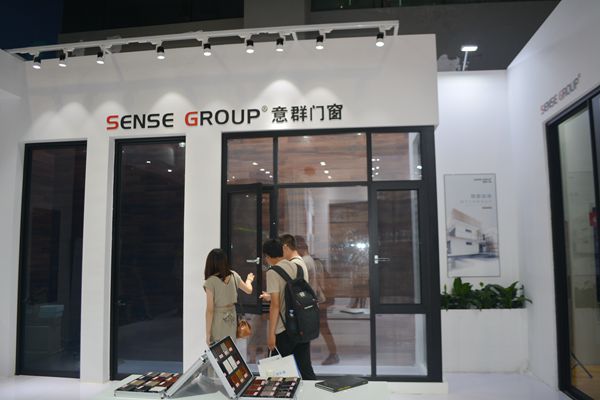 中国建博会20周年现场直击|意群门窗万道明：极简风格是趋势