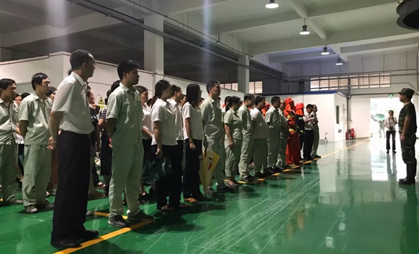 汇龙涂料开展2018年化学品泄漏事故应急救援演练
