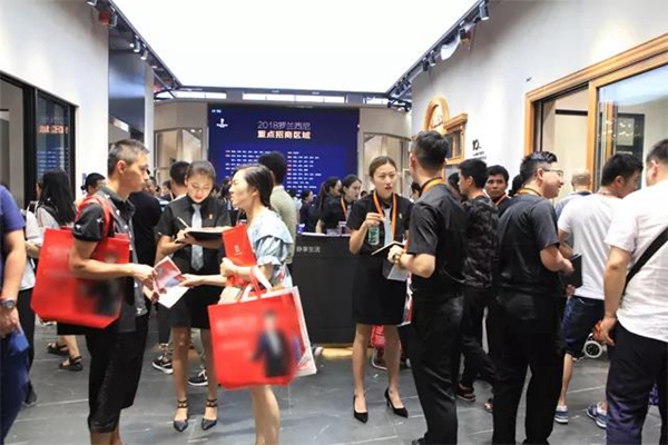2018中国建博会（广州）| 罗兰西尼获众多代理商狂Pick的三大理由