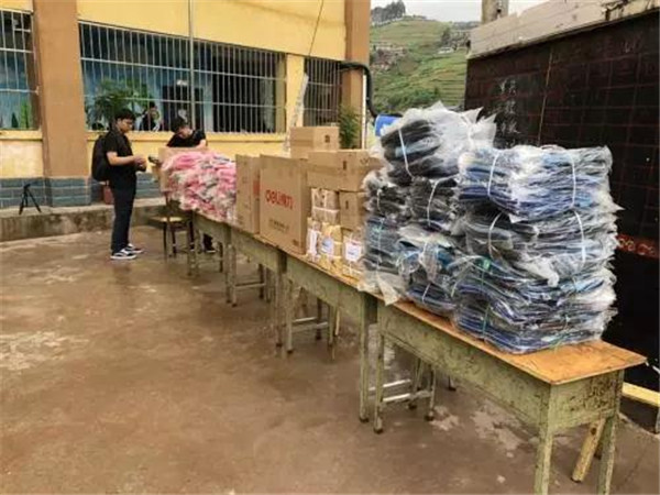 “爱鑫凝聚，传迪希望”|2018第二届鑫迪木门走进大凉山公益行活动圆满结束！