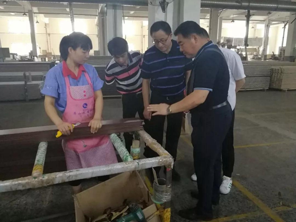 金迪木门：中国木材与木制品流通协会刘能文会长一行莅临参观