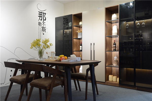 盘点：广州建博会伊仕利家居有哪些看点？“意式极简”新品惊艳亮相！