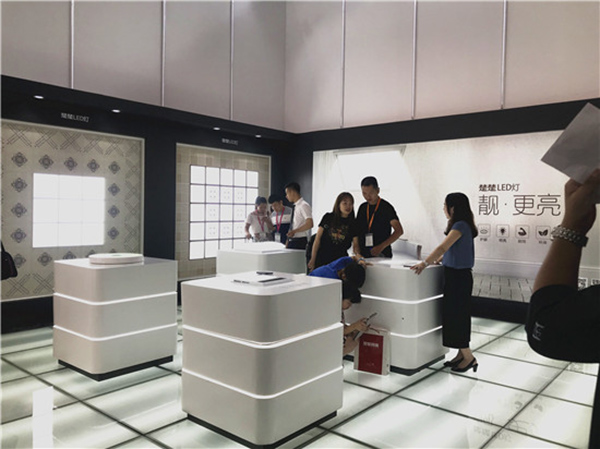 2018中国建博会（广州）| 请告诉我，你的名字 — 建博会20周岁纪念特刊