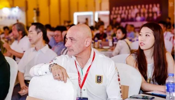 2018中国建博会(广州)丨让设计拥抱生活——第七届中国木门产品大会精彩回放 2018中国建博会(广州)丨让设计拥抱生活——第七届中国木门产品大会精彩回放