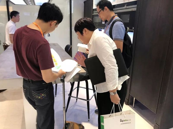 艾厨健康厨房:建博会完美收官,未来势不可挡 艾厨健康厨房:建博会完美收官,未来势不可挡