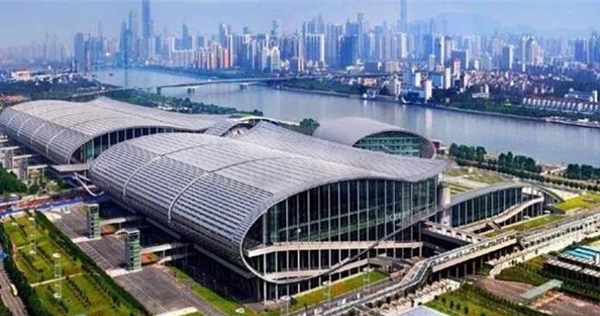 2018中国建博会（广州）丨品格高端顶墙邀您参观“水晶盒子“展厅盛会！