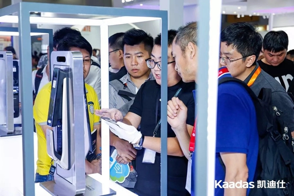 凯迪仕艺术展馆聚焦全场目光,新品KX智能锁惊艳亮相建博会 凯迪仕艺术展馆聚焦全场目光,新品KX智能锁惊艳亮相建博会
