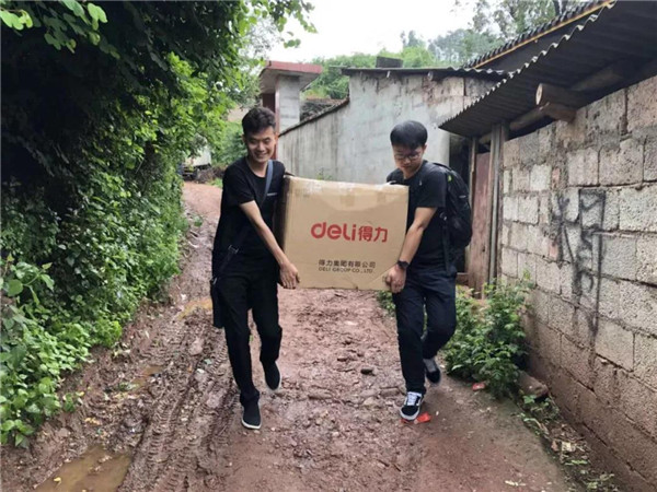 “爱鑫凝聚，传迪希望”|2018第二届鑫迪木门走进大凉山公益行活动圆满结束！