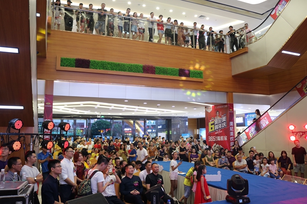 7月21日美尼美六周年庆圆满落幕！大明星助阵，全民惠购乐翻天