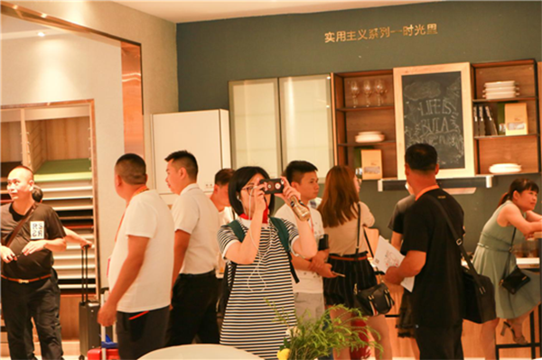 2018中国建博会(广州)| 诗尼曼与您相约建博会,以创新图变共赢大家居时代! 2018中国建博会(广州)| 诗尼曼与您相约建博会,以创新图变共赢大家居时代!