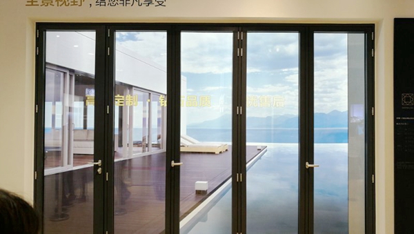 中国建博会20周年现场直击 | 欣畅门窗周雪莲:门窗高极定制 中国建博会20周年现场直击 | 欣畅门窗周雪莲:门窗高极定制
