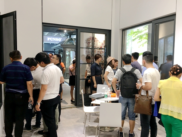 中国建博会20周年现场直击|意博门窗黄涛：爆款门窗即将来袭