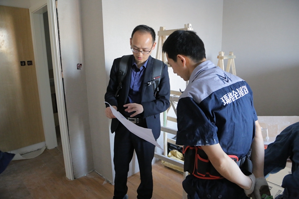 央视《秘密大改造2》:首次挑战“视障人士”住所改造 69㎡旧房变身“安全屋”