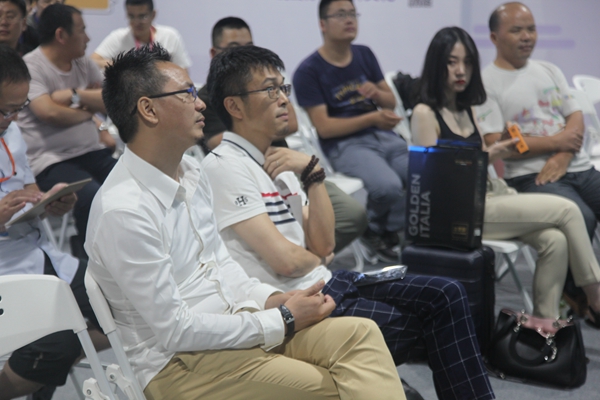 全屋荟赋能软装/硬装设计师商业新模式发布会在广州建博会举行