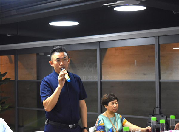 中国木门窗协会供应商走进欧派克,感受滑轮实践者的精神 中国木门窗协会供应商走进欧派克,感受滑轮实践者的精神