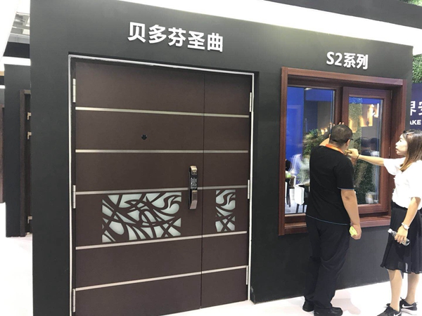 中国建博会20周年现场直击丨极景门窗叶晓鹏：定制门窗将是我们未来巨大的通风口