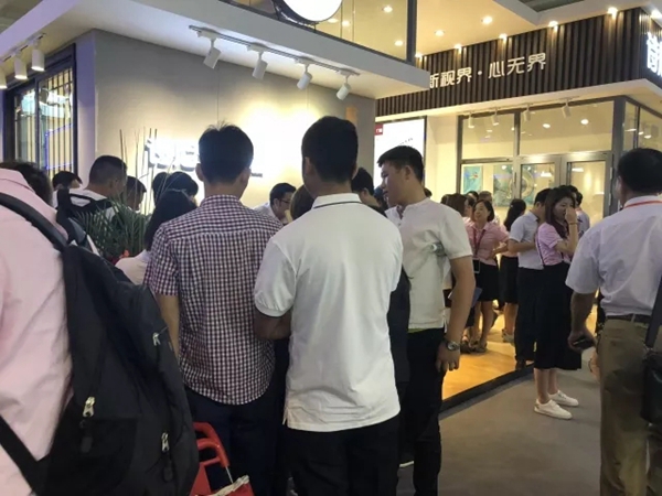 建博会必去的展位，诗尼曼门窗带你体验静音空间