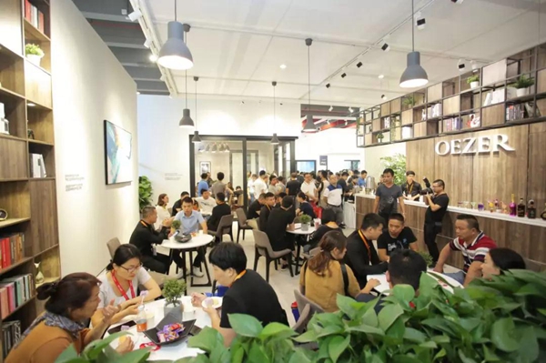 欧哲门窗实力铸就品牌，再获双大奖！