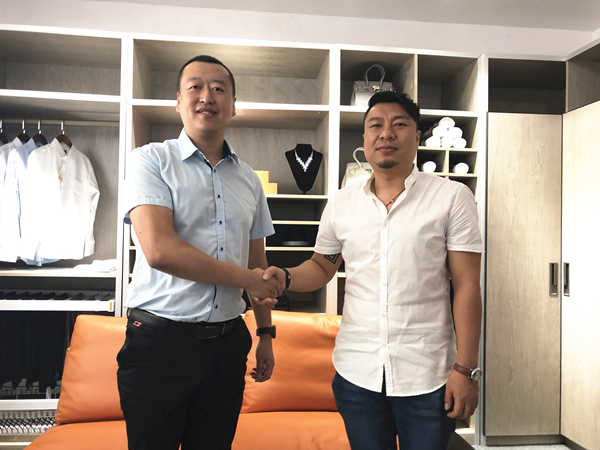 建博会20周年活动现场|卡尔·凯旋与匠心捌玖零携手合作，升级定制全屋解决方案