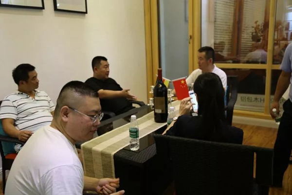 宏明泰铝包木门窗“安全环保，幸福随行”，与您踏上全新征程