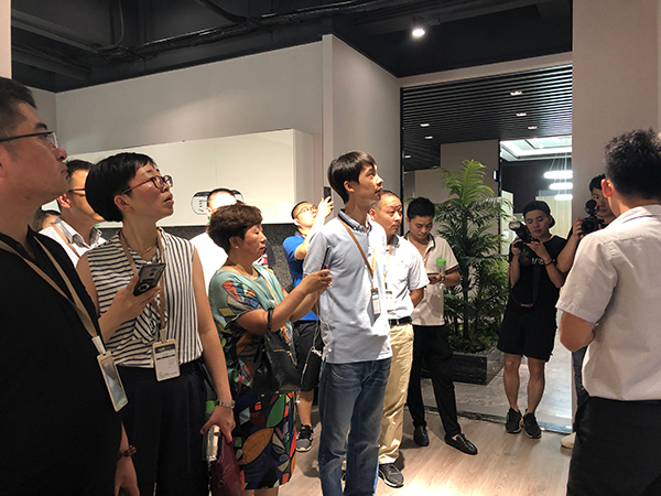 磨刀不误砍柴工,产品还是全套好 ——中国木材与木制品流通协会木门窗专业委员会举办广东供应商企业走访活动系列(二) 磨刀不误砍柴工,产品还是全套好 ——中国木材与木制品流通协会木门窗专业委员会举办广东供应商企业走访活动系列(二)