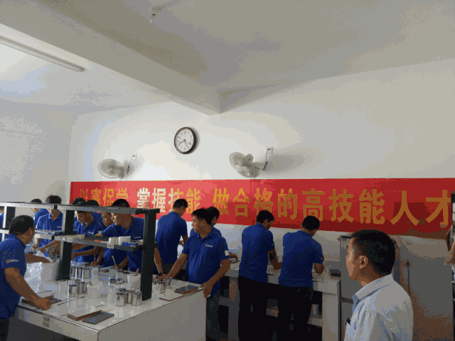 五区精英齐出彩 一展本色辰芳华 ——展辰集团家具漆技服系统2018年度调色大赛纪实