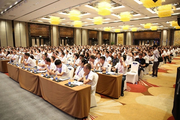 欧神诺2018经销商年会：不忘初心，匠心恒之